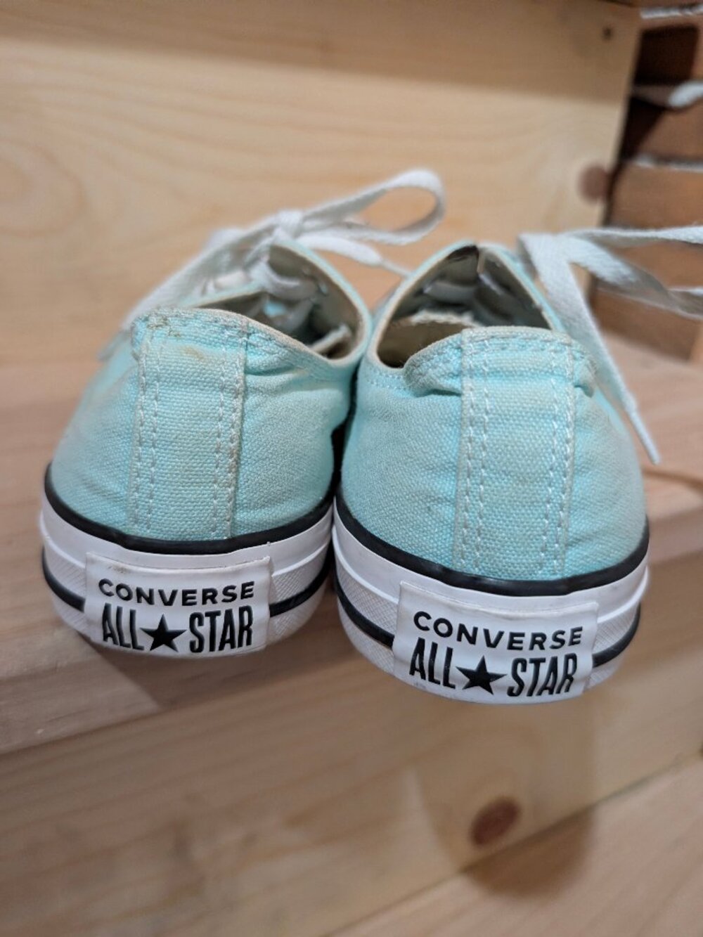 EUC Converse Low Tops Women's 9 Chuck Taylor All Star Lo-Top Aruba Blue sneakers - Picture 7 of 9